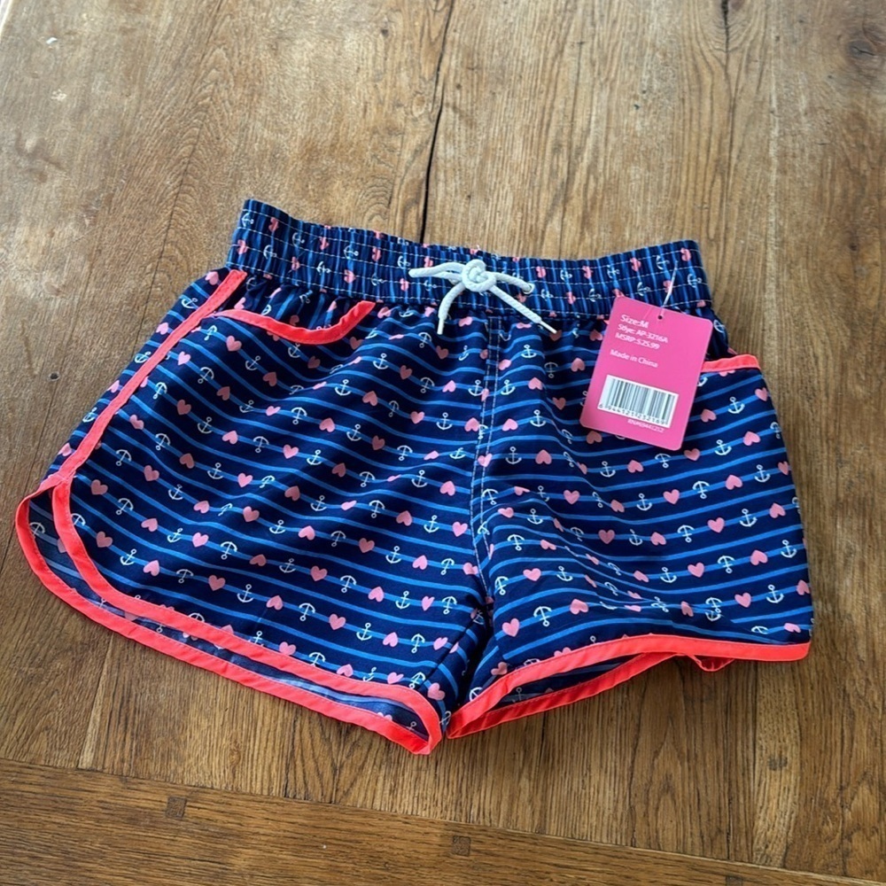 Comfort FIt shorts anchors and hearts teen size medium